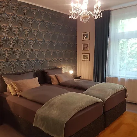 Einfuehrungspreis Gemuetliche Auszeit - Designwohnung - 4 Sterne Hotelboxspringbetten - Kueche - Familie - Erdgeschoss דירה *