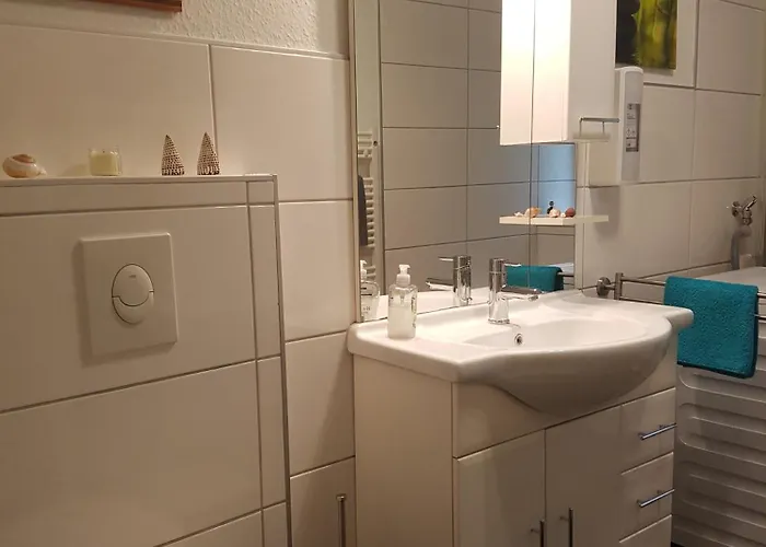 Einfuehrungspreis Gemuetliche Auszeit - Designwohnung - 4 Sterne Hotelboxspringbetten - Kueche - Familie - Erdgeschoss דירה *